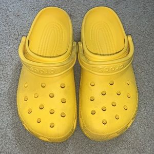 Yellow Crocs (m7/w9)